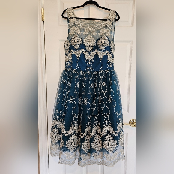 Teal and gold tulle dress - Picture 10 of 10